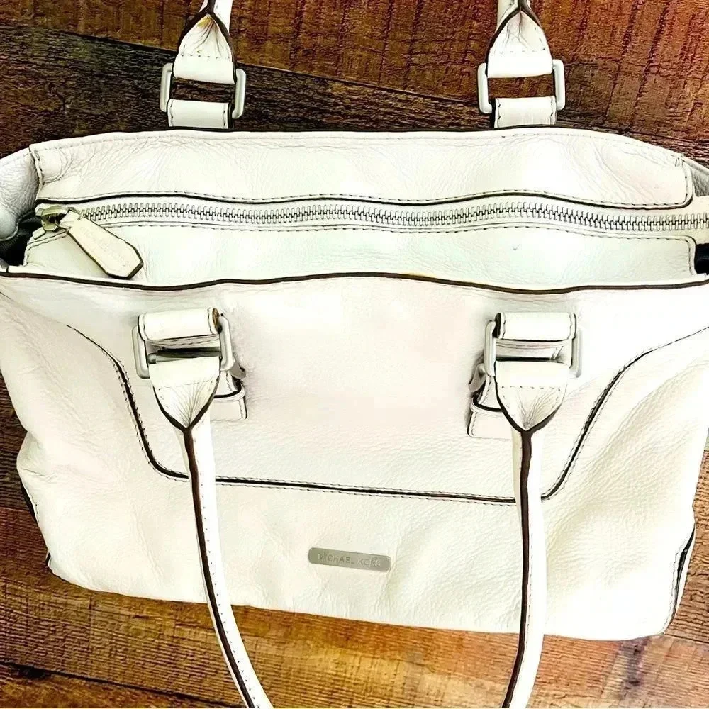 Micheal Kors Pebbled Leather Shoulder Bag